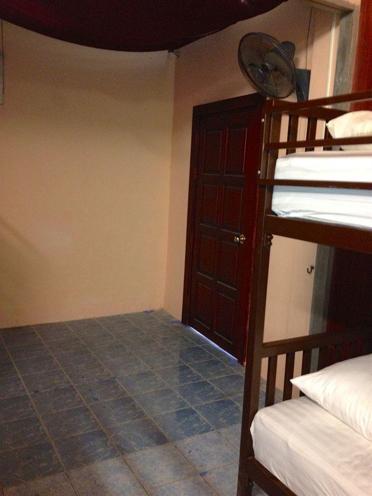 Little Austria Tams Guesthouse Παραλία Σαγουένγκ Εξωτερικό φωτογραφία