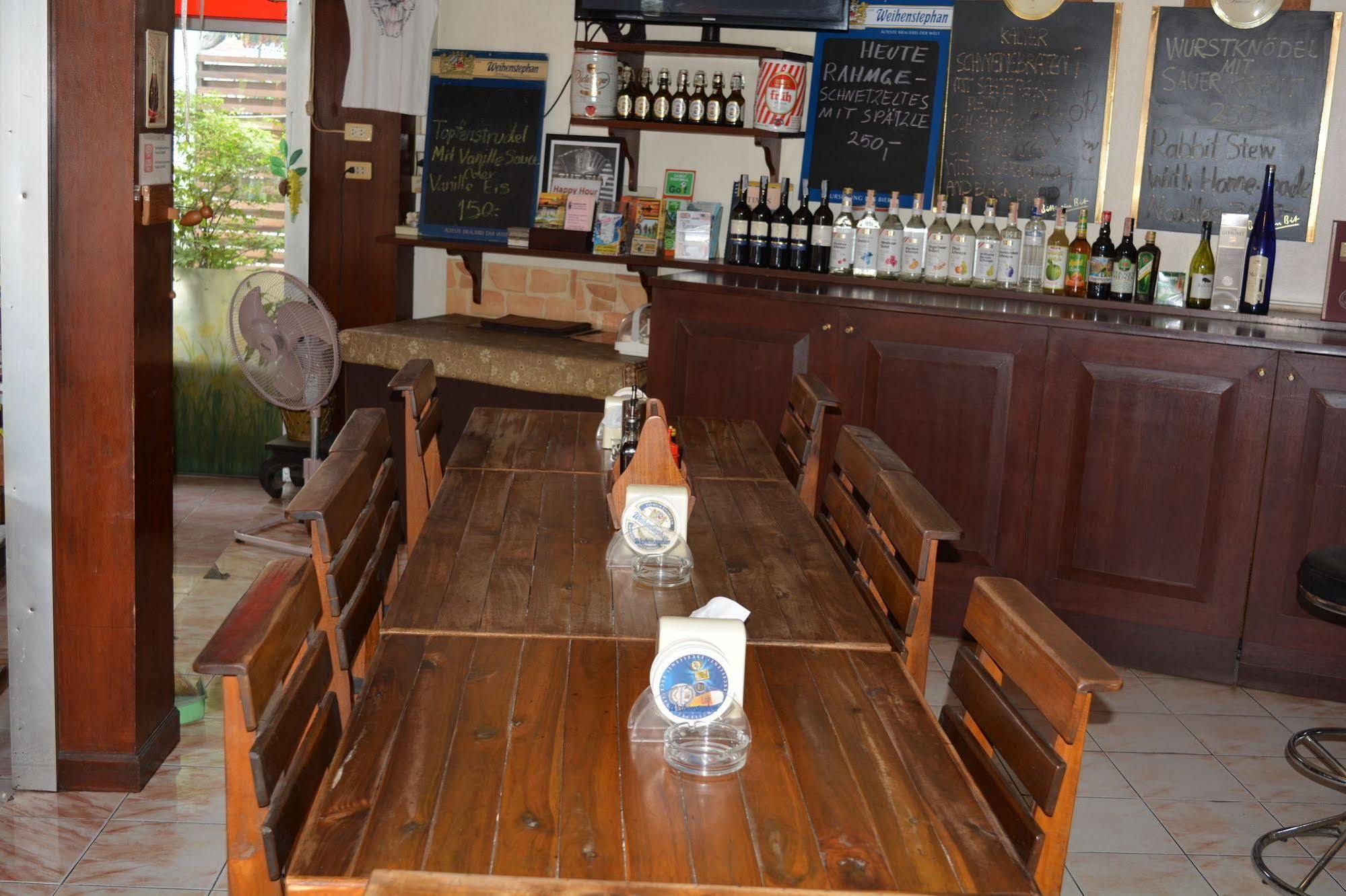 Little Austria Tams Guesthouse Παραλία Σαγουένγκ Εξωτερικό φωτογραφία
