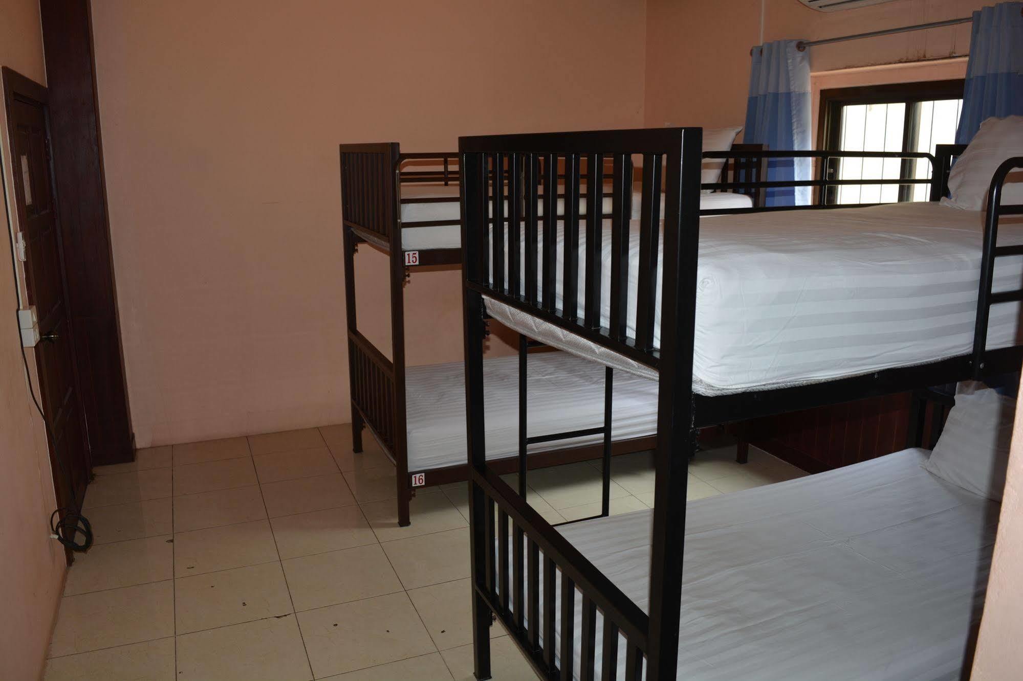 Little Austria Tams Guesthouse Παραλία Σαγουένγκ Εξωτερικό φωτογραφία