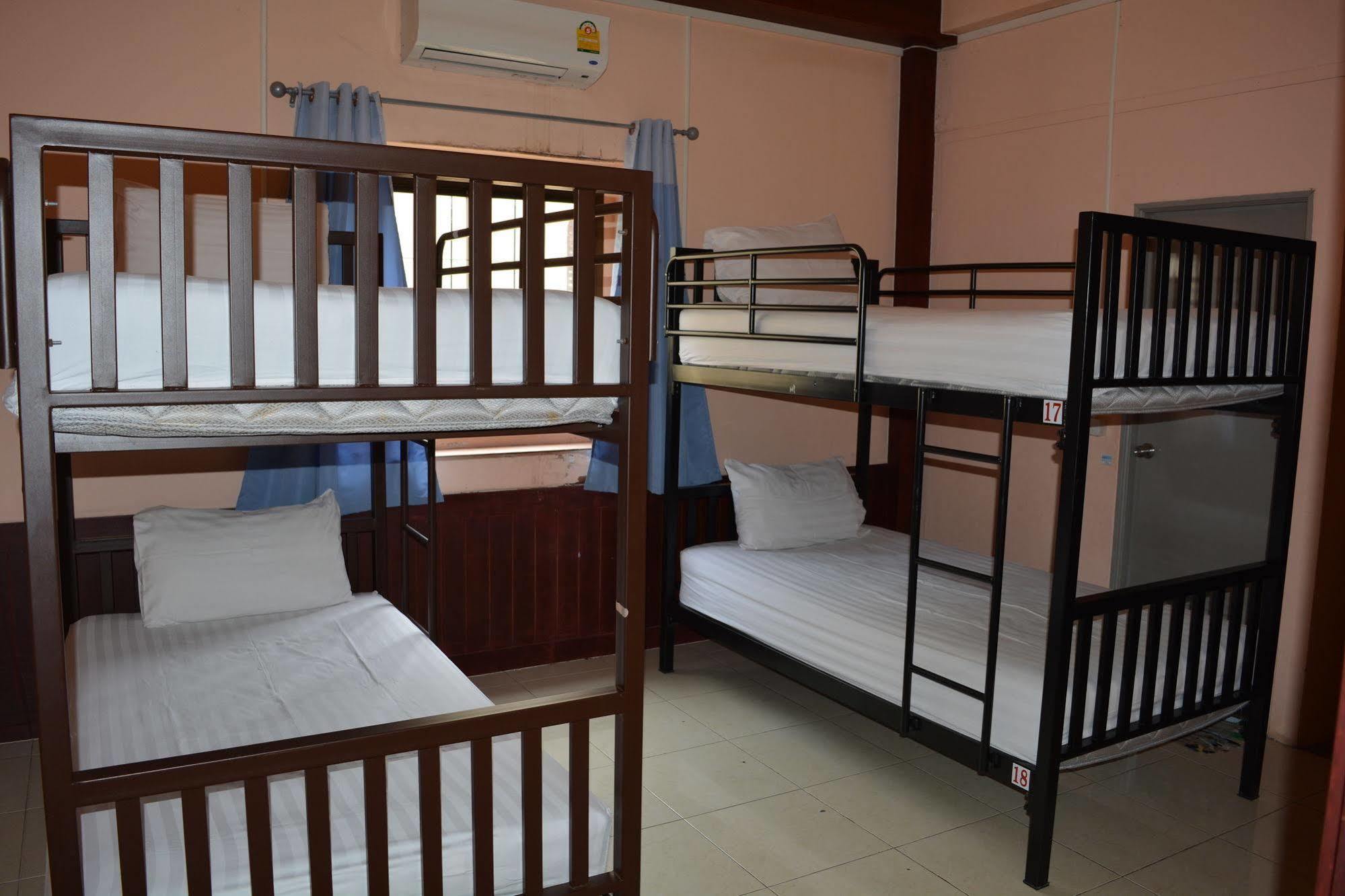Little Austria Tams Guesthouse Παραλία Σαγουένγκ Εξωτερικό φωτογραφία